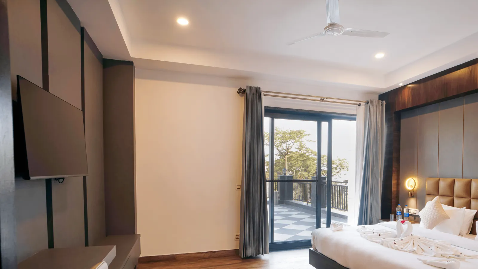 Executive Room
